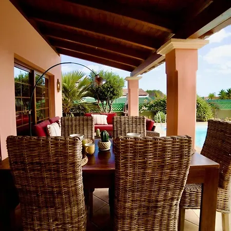 Casa Zeus - No Stress Holidays فيلة كوراليهو