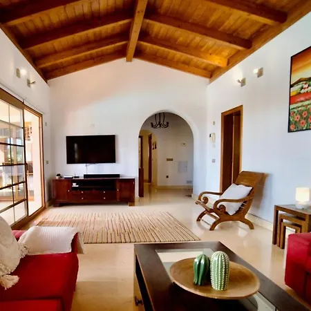 Casa Zeus - No Stress Holidays فيلة *